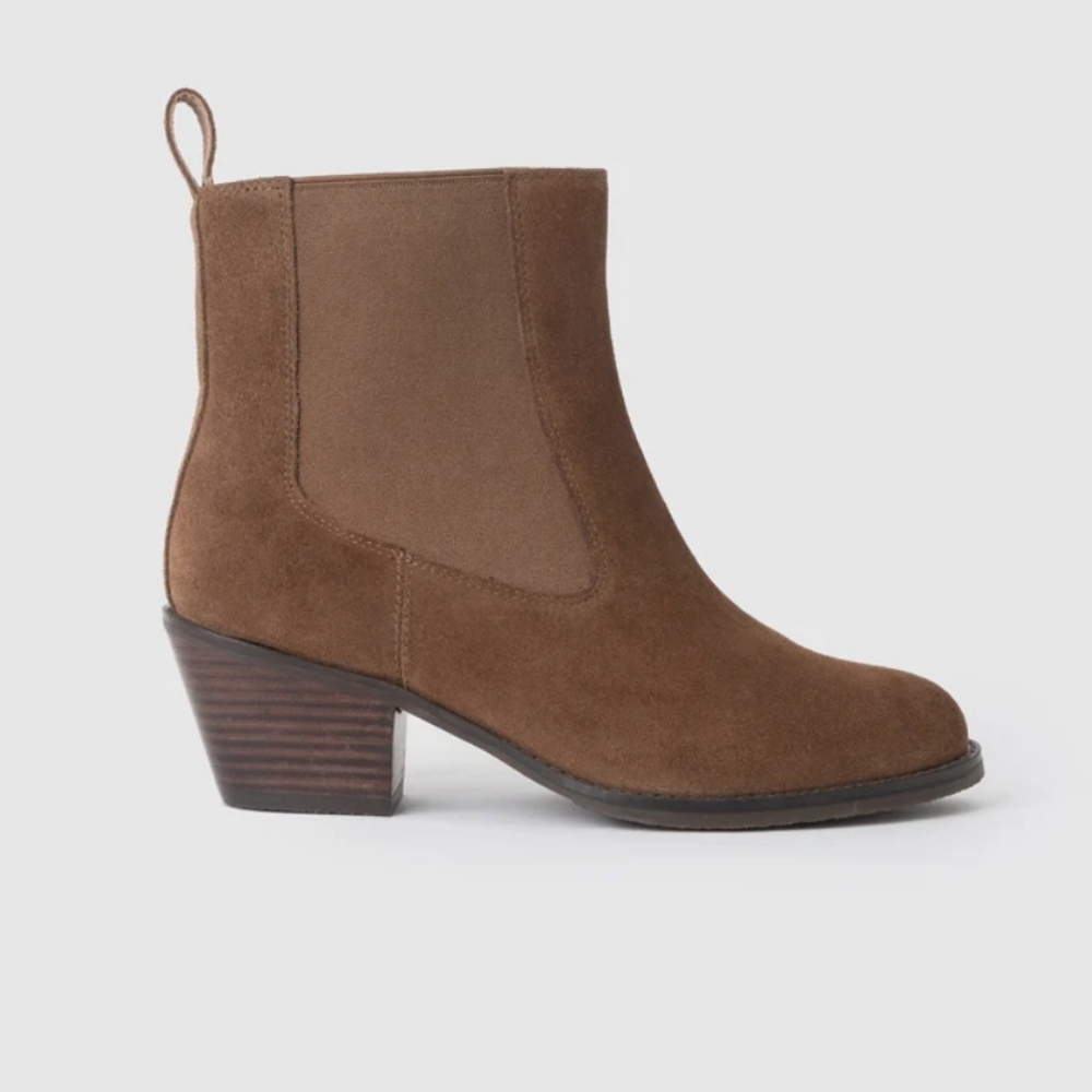 Brown Genuine Leather Dakota Chelsea Ankle Boots Wide Width For Wydr Studios